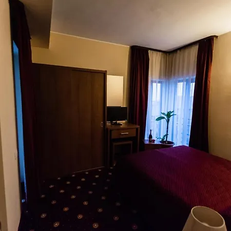 Hotel Ferdinand 3*